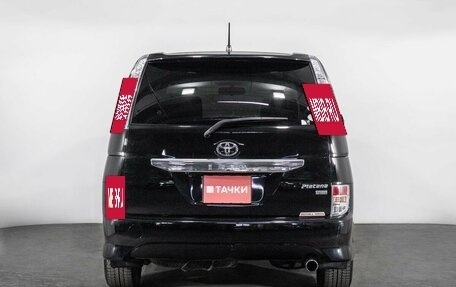 Toyota ISis I, 2011 год, 1 330 000 рублей, 4 фотография