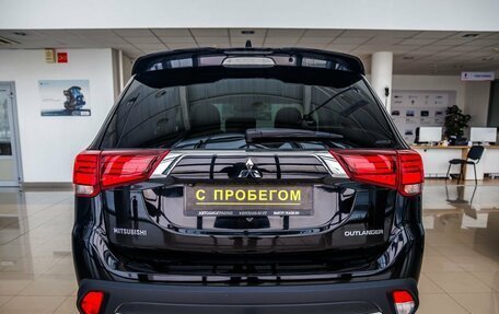 Mitsubishi Outlander III рестайлинг 3, 2016 год, 2 598 000 рублей, 6 фотография