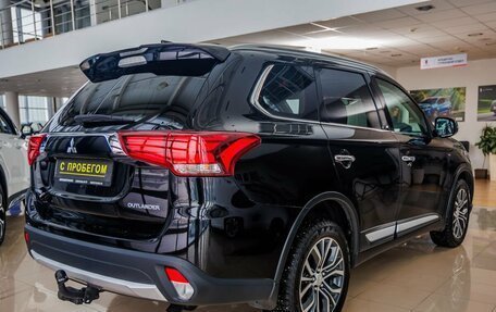 Mitsubishi Outlander III рестайлинг 3, 2016 год, 2 598 000 рублей, 7 фотография