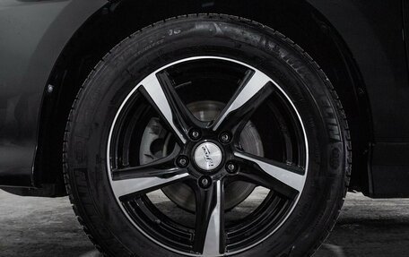 Toyota ISis I, 2011 год, 1 330 000 рублей, 20 фотография