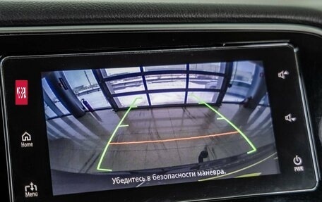 Mitsubishi Outlander III рестайлинг 3, 2016 год, 2 598 000 рублей, 26 фотография