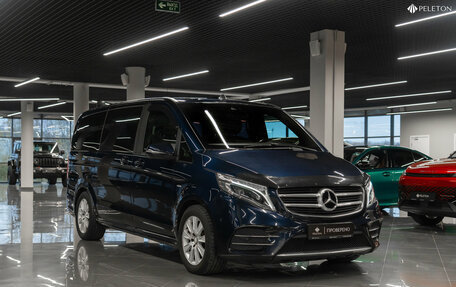 Mercedes-Benz V-Класс, 2016 год, 3 565 000 рублей, 2 фотография