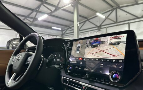 Lexus RX IV рестайлинг, 2025 год, 7 700 000 рублей, 28 фотография