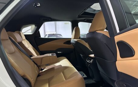 Lexus RX IV рестайлинг, 2025 год, 7 700 000 рублей, 31 фотография