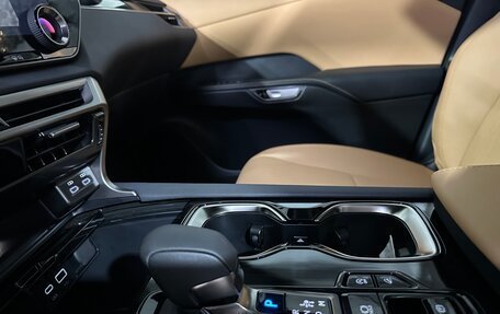 Lexus RX IV рестайлинг, 2025 год, 7 700 000 рублей, 27 фотография