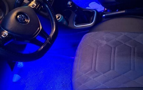 Volkswagen Polo VI (EU Market), 2015 год, 690 000 рублей, 3 фотография