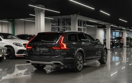 Volvo V90 Cross Country I рестайлинг, 2017 год, 2 450 000 рублей, 4 фотография