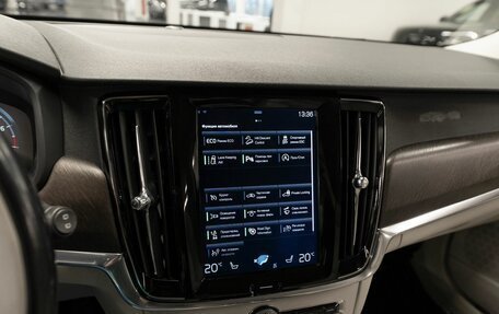 Volvo V90 Cross Country I рестайлинг, 2017 год, 2 450 000 рублей, 17 фотография
