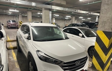 Hyundai Tucson III, 2018 год, 2 050 000 рублей, 3 фотография