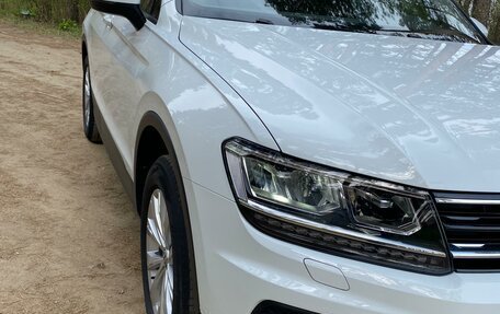 Volkswagen Tiguan II, 2019 год, 1 900 000 рублей, 4 фотография