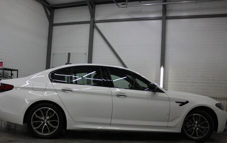 BMW 5 серия, 2018 год, 3 650 000 рублей, 7 фотография