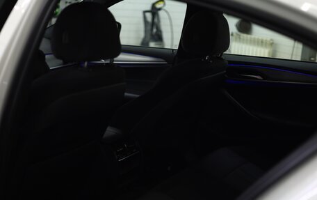 BMW 5 серия, 2018 год, 3 650 000 рублей, 22 фотография