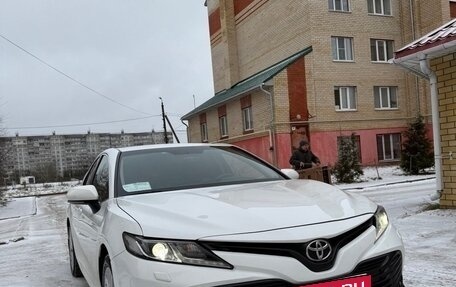 Toyota Camry, 2018 год, 2 299 900 рублей, 2 фотография