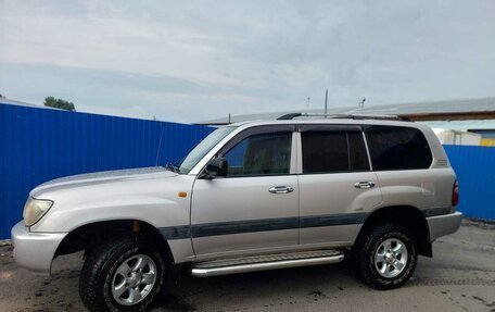 Toyota Land Cruiser 100 рестайлинг 2, 2003 год, 1 400 000 рублей, 5 фотография
