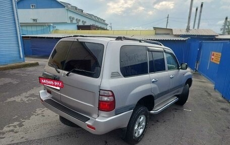 Toyota Land Cruiser 100 рестайлинг 2, 2003 год, 1 400 000 рублей, 11 фотография