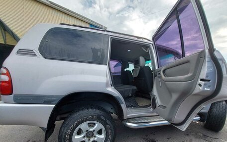 Toyota Land Cruiser 100 рестайлинг 2, 2003 год, 1 400 000 рублей, 25 фотография