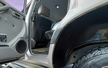 Toyota Land Cruiser 100 рестайлинг 2, 2003 год, 1 400 000 рублей, 21 фотография