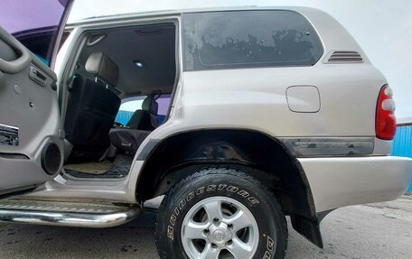 Toyota Land Cruiser 100 рестайлинг 2, 2003 год, 1 400 000 рублей, 22 фотография