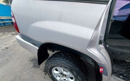 Toyota Land Cruiser 100 рестайлинг 2, 2003 год, 1 400 000 рублей, 27 фотография