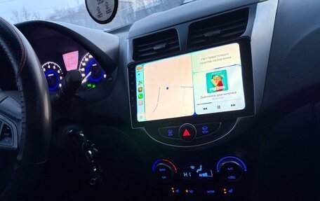 Hyundai Solaris II рестайлинг, 2014 год, 1 100 000 рублей, 2 фотография