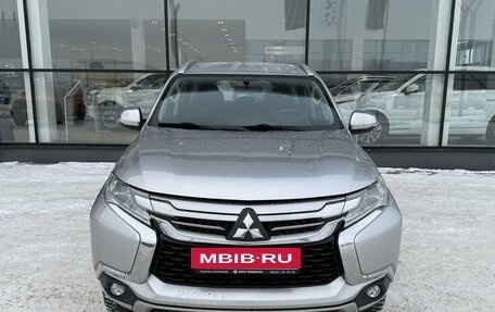 Mitsubishi Pajero Sport III рестайлинг, 2017 год, 2 190 000 рублей, 2 фотография