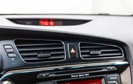 KIA cee'd III, 2013 год, 32 фотография