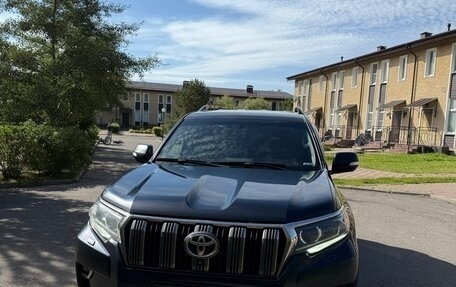 Toyota Land Cruiser Prado 150 рестайлинг 2, 2018 год, 3 999 000 рублей, 1 фотография