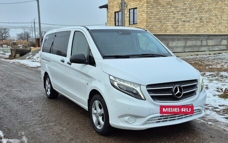 Mercedes-Benz Vito, 2017 год, 3 637 000 рублей, 2 фотография