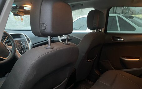 Opel Astra J, 2011 год, 535 000 рублей, 8 фотография