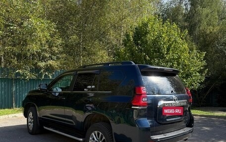 Toyota Land Cruiser Prado 150 рестайлинг 2, 2018 год, 3 999 000 рублей, 3 фотография