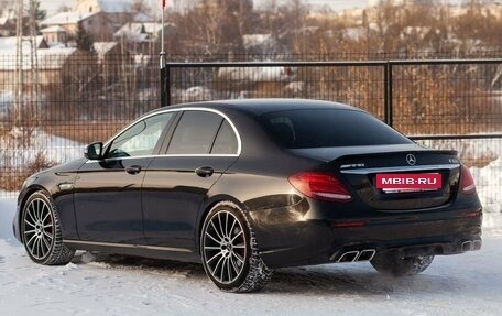 Mercedes-Benz E-Класс, 2016 год, 2 380 000 рублей, 9 фотография