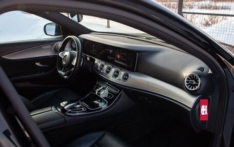 Mercedes-Benz E-Класс, 2016 год, 2 380 000 рублей, 19 фотография