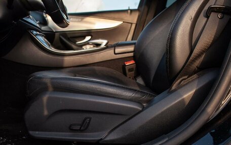 Mercedes-Benz E-Класс, 2016 год, 2 380 000 рублей, 32 фотография