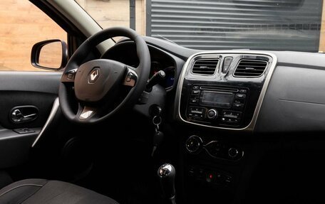 Renault Sandero II рестайлинг, 2015 год, 849 000 рублей, 9 фотография