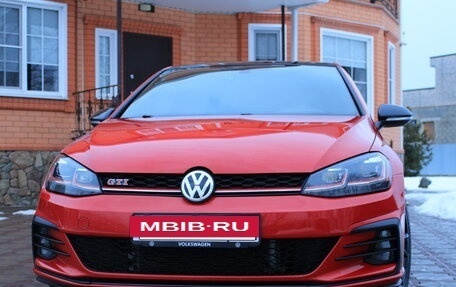 Volkswagen Golf GTI VII, 2020 год, 2 450 000 рублей, 2 фотография