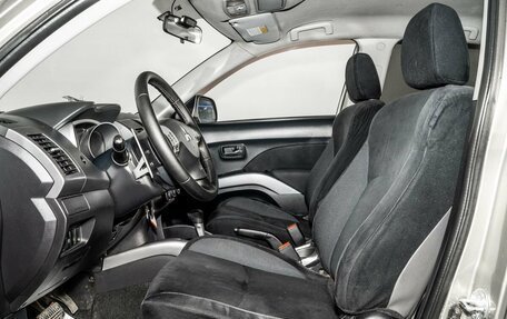 Mitsubishi Outlander III рестайлинг 3, 2008 год, 1 075 000 рублей, 6 фотография