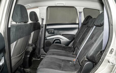 Mitsubishi Outlander III рестайлинг 3, 2008 год, 1 075 000 рублей, 7 фотография