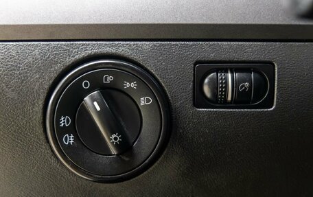 Volkswagen Touareg III, 2005 год, 1 198 000 рублей, 18 фотография