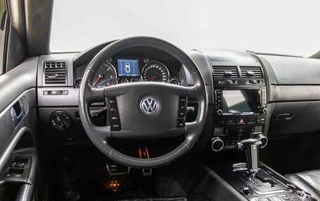 Volkswagen Touareg III, 2005 год, 1 198 000 рублей, 16 фотография