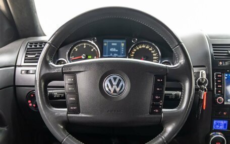 Volkswagen Touareg III, 2005 год, 1 198 000 рублей, 19 фотография
