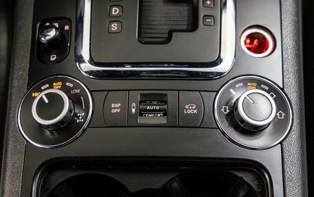 Volkswagen Touareg III, 2005 год, 1 198 000 рублей, 28 фотография