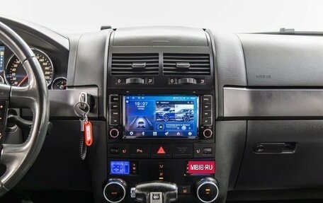 Volkswagen Touareg III, 2005 год, 1 198 000 рублей, 22 фотография