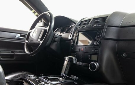 Volkswagen Touareg III, 2005 год, 1 198 000 рублей, 37 фотография