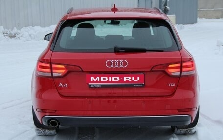 Audi A4, 2017 год, 1 890 000 рублей, 4 фотография