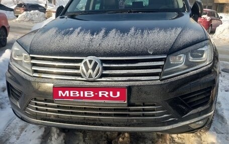 Volkswagen Touareg III, 2015 год, 2 830 000 рублей, 1 фотография