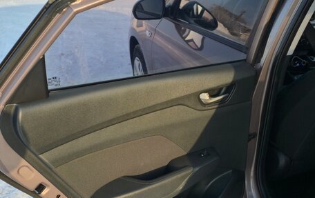 Hyundai Solaris II рестайлинг, 2019 год, 1 580 000 рублей, 11 фотография