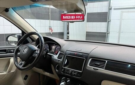 Volkswagen Touareg III, 2015 год, 2 830 000 рублей, 2 фотография