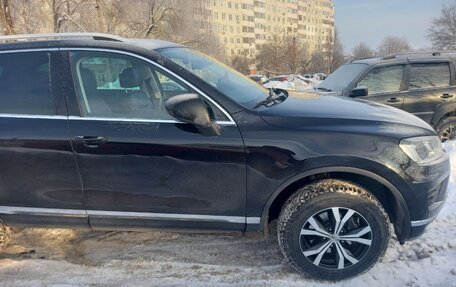 Volkswagen Touareg III, 2015 год, 2 830 000 рублей, 6 фотография