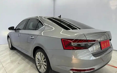 Skoda Superb III рестайлинг, 2022 год, 2 250 000 рублей, 5 фотография