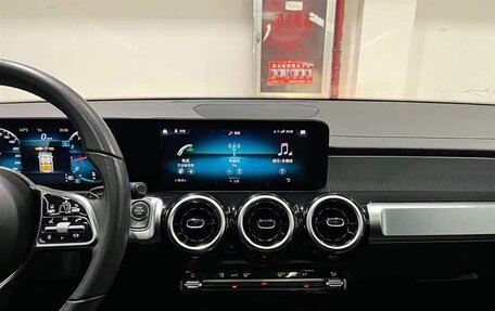 Mercedes-Benz GLB, 2022 год, 1 990 004 рублей, 10 фотография